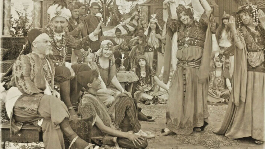 Film : The Sultan and the Roller Skates (1914)