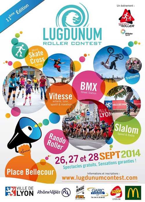 Concours photo devant les affiches du Lugdunum !