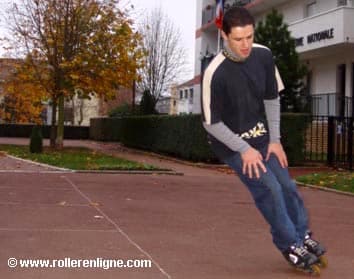 Apprendre à freiner en roller en virage serré ou demi-tour