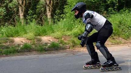 Apprendre à descendre en roller en toute sécurité