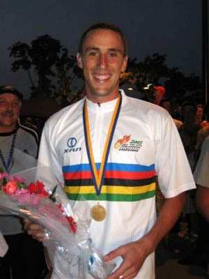 Powerslide recrute Kalon Dobbin dans son équipe de roller course 2006