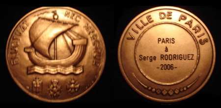 Serge Rodriguez décoré par la ville de Paris