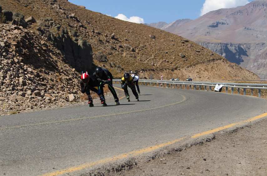 Les concurrents du Championnat du monde de roller de descente 2021 (Italie)