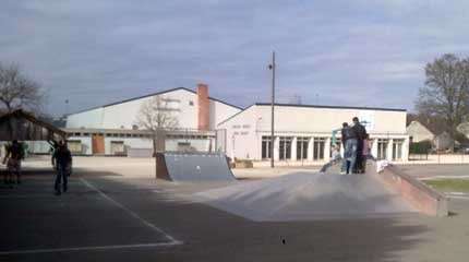 Spot : le skatepark de la Ferté Saint-Aubin (45)