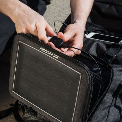 Powerslide lance un chargeur solaire adaptable sur sacs et trolleys UBC